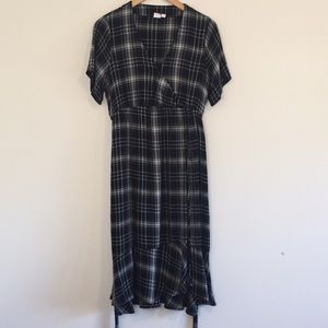 HOST PICK! Gap Maternity - faux wrap flannel dress